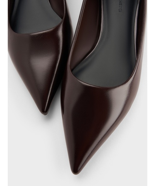 CHARLES & KEITH（チャールズ & キース）の「Erina エリナ メタリックアクセントポインテッドトゥフラット（パンプス・レディース・バーガンディー/ブラック系その他7・25.5cm/25cm/24.5cm/23.5cm/23cm/22.5cm）」の9枚目の写真