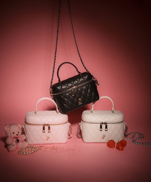 エナメルキルティングバニティショルダーバッグ WEB限定】キルティングバニティ（ショルダーバッグ）｜INGNI