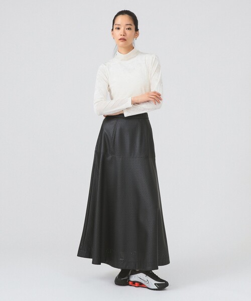 Ray BEAMS（レイビームス）の「ベロア チュール ハイネック トップス（Tシャツ/カットソー・レディース・サックスブルー/ブラック/ホワイト系その他6・ONE SIZE）」の22枚目の写真