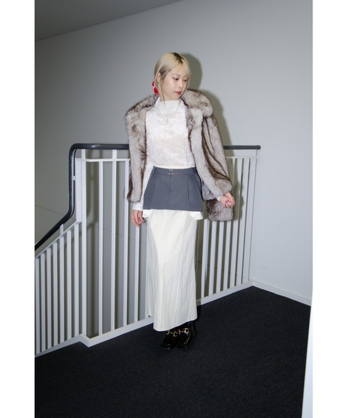Ray BEAMS(レイビームス)の「ベロア チュール ハイネック トップス(Tシャツ/カットソー・レディース・サックスブルー/ブラック/ホワイト系その他6・ONE SIZE)」の4枚目の写真