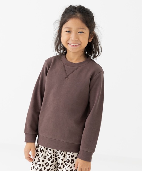 chil2（チルツー）の「綿100% 無地裏毛トレーナー（スウェット・キッズ・グリーン/ブルー/ベージュ/オートミール/ネイビー/ミント/ブラウン/ホワイト/オレンジ/イエロー/ラベンダー/クリーム/チャコールグレー/グレー/スモークピンク/サックスブルー/カーキ/ブラック/ワインレッド/レッド・110cm/100cm/160cm/90cm/80ｃｍ/120cm/150cm/140cm/130cm）」の5枚目の写真