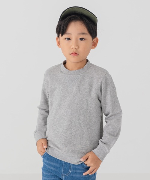 chil2（チルツー）の「綿100% 無地裏毛トレーナー（スウェット・キッズ・グリーン/ブルー/ベージュ/オートミール/ネイビー/ミント/ブラウン/ホワイト/オレンジ/イエロー/ラベンダー/クリーム/チャコールグレー/グレー/スモークピンク/サックスブルー/カーキ/ブラック/ワインレッド/レッド・110cm/100cm/160cm/90cm/80ｃｍ/120cm/150cm/140cm/130cm）」の4枚目の写真