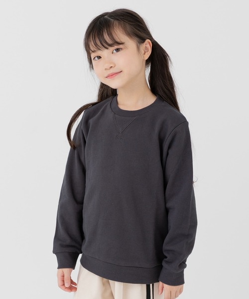 chil2（チルツー）の「綿100% 無地裏毛トレーナー（スウェット・キッズ・グリーン/ブルー/ベージュ/オートミール/ネイビー/ミント/ブラウン/ホワイト/オレンジ/イエロー/ラベンダー/クリーム/チャコールグレー/グレー/スモークピンク/サックスブルー/カーキ/ブラック/ワインレッド/レッド・110cm/100cm/160cm/90cm/80ｃｍ/120cm/150cm/140cm/130cm）」の3枚目の写真