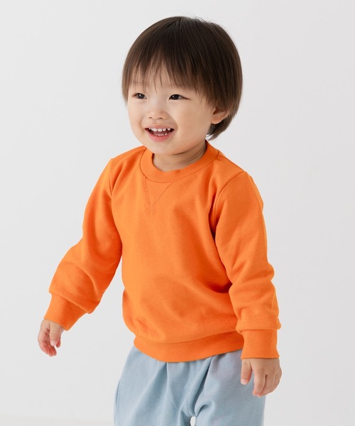 chil2（チルツー）の「綿100% 無地裏毛トレーナー（スウェット・キッズ・グリーン/ブルー/ベージュ/オートミール/ネイビー/ミント/ブラウン/ホワイト/オレンジ/イエロー/ラベンダー/クリーム/チャコールグレー/グレー/スモークピンク/サックスブルー/カーキ/ブラック/ワインレッド/レッド・110cm/100cm/160cm/90cm/80ｃｍ/120cm/150cm/140cm/130cm）」の20枚目の写真