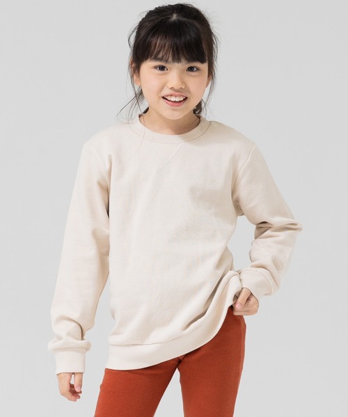 chil2（チルツー）の「綿100% 無地裏毛トレーナー（スウェット・キッズ・グリーン/ブルー/ベージュ/オートミール/ネイビー/ミント/ブラウン/ホワイト/オレンジ/イエロー/ラベンダー/クリーム/チャコールグレー/グレー/スモークピンク/サックスブルー/カーキ/ブラック/ワインレッド/レッド・110cm/100cm/160cm/90cm/80ｃｍ/120cm/150cm/140cm/130cm）」の7枚目の写真