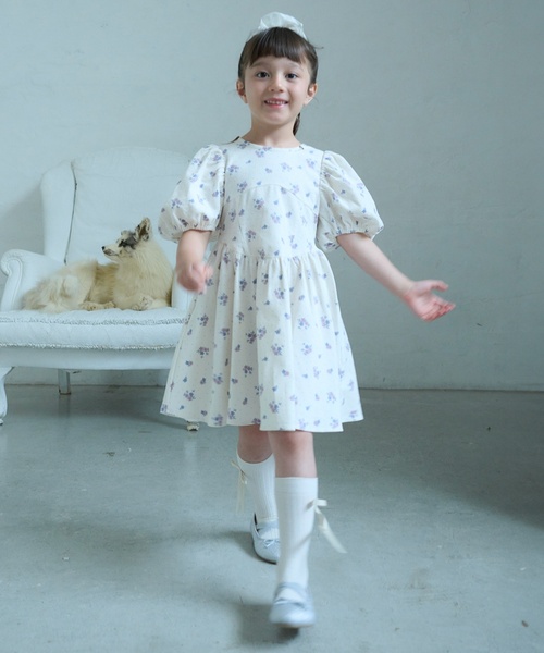 petit main（プティマイン）の「【リンク】袖パフワンピース（ワンピース・キッズ・ブラック/アイボリー/ピンク・80ｃｍ/90cm/120cm/130cm/110cm/100cm）」の2枚目の写真