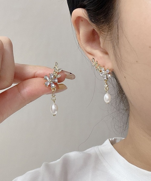 Lace Ladies(レースレディース)の「ボタニカル モチーフ パール スタッズ ピアス(ピアス(両耳用)・レディース・シルバー/ゴールド・FREE)」の9枚目の写真