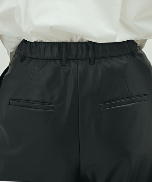 NOLLEY’S Sophi（ノーリーズソフィ）の「《セットアップ対応》ウォッシャブルフェイクレザーハーフパンツ（その他パンツ・レディース・ブラック・38/36）」の20枚目の写真