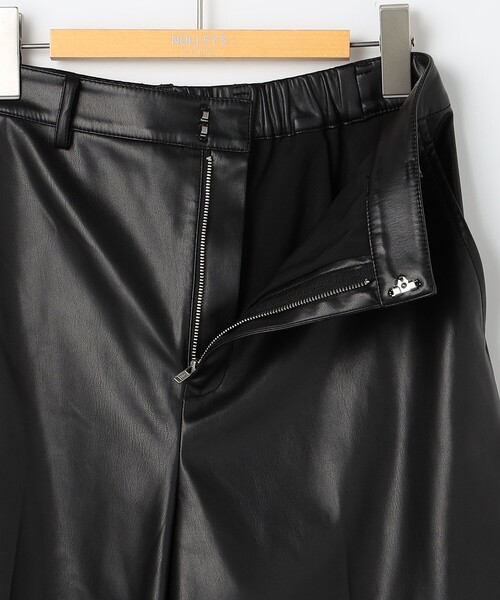 NOLLEY’S Sophi（ノーリーズソフィ）の「《セットアップ対応》ウォッシャブルフェイクレザーハーフパンツ（その他パンツ・レディース・ブラック・38/36）」の4枚目の写真