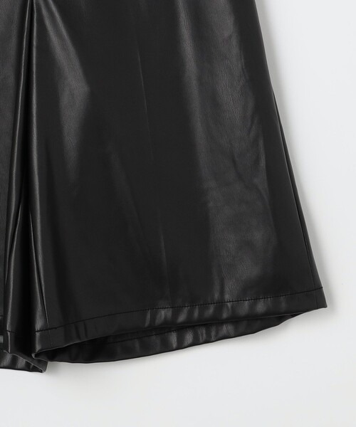 NOLLEY’S Sophi（ノーリーズソフィ）の「《セットアップ対応》ウォッシャブルフェイクレザーハーフパンツ（その他パンツ・レディース・ブラック・38/36）」の8枚目の写真