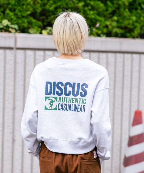 DISCUS(ディスカス)の「【DISCUS/ディスカス】裏毛 アイコニックコンパクト スウェットトレーナー ブランドロゴ(スウェット・レディース・ブルー/グリーン/杢グレー/ブラウン/レッド/ライトグレー・LARGE/MEDIUM)」の12枚目の写真