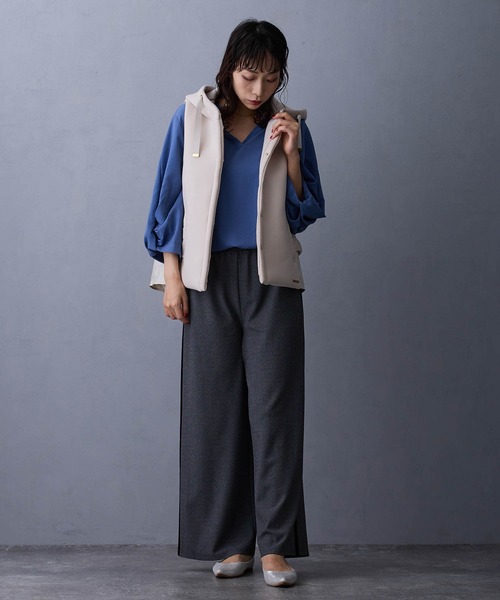 NICOLE white（ニコルホワイト）の「異素材使いのフードベスト（ベスト・レディース・オフホワイト/チャコール/ブラウン・FREE）」の15枚目の写真