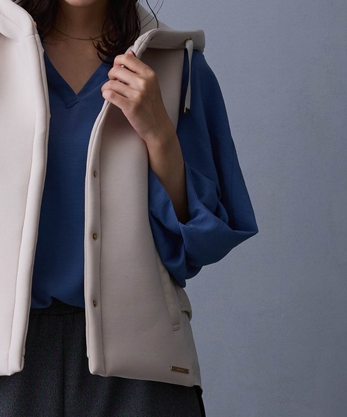 NICOLE white（ニコルホワイト）の「異素材使いのフードベスト（ベスト・レディース・オフホワイト/チャコール/ブラウン・FREE）」の21枚目の写真