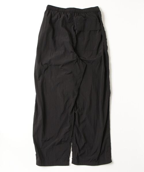 ATON（エイトン）の「【ATON/エイトン】HAND DYED NYLON UTILITY PANTS（その他パンツ・メンズ・ブラック・4）」の2枚目の写真