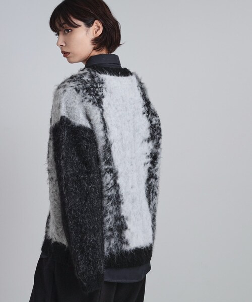 tk.TAKEO KIKUCHI（ティーケータケオキクチ）の「ボールドストライプシャギーニットVカーディガン（カーディガン/ボレロ・メンズ・ライトグレー/ブラウン系その他/ブラック・01/02/03）」の18枚目の写真