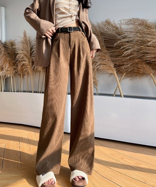 Ritzy（リッツィー）の「タック入り コーデュロイ ワイドパンツ（その他パンツ・レディース・ベージュ/モカ/ブラック/ホワイト・S/L/M）」の6枚目の写真