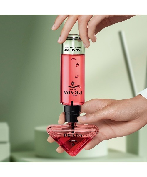 PRADA BEAUTY（プラダビューティ）の「プラダ パラドックス ラディカル エッセンス パルファム（香水・レディース・その他・FREE）」の4枚目の写真