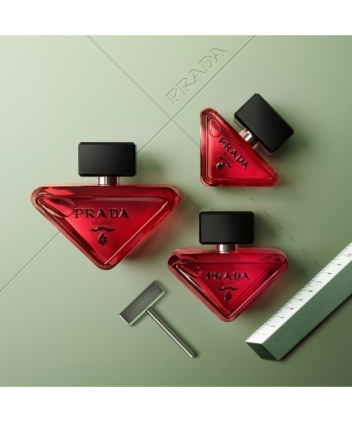 PRADA BEAUTY（プラダビューティ）の「プラダ パラドックス ラディカル エッセンス パルファム（香水・レディース・その他・FREE）」の5枚目の写真