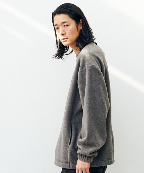 KELTY(ケルティ)の「KELTY PUFF-LEECE CREW NECK(スウェット・メンズ・ブラック/チャコール/ベージュ・M/L/XL)」の7枚目の写真