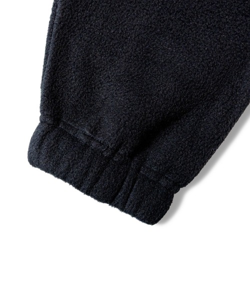 KELTY(ケルティ)の「KELTY PUFF-LEECE CREW NECK(スウェット・メンズ・ブラック/チャコール/ベージュ・M/L/XL)」の18枚目の写真