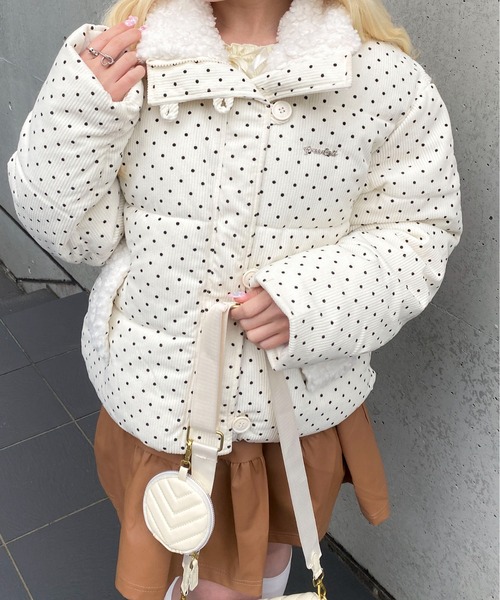 Mejoul（メジュール）の「もこもこボアカラードット柄コーデュロイ中綿ショートジャケット（ダウンジャケット/コート・レディース・ホワイト・M/L）」の19枚目の写真