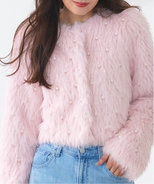 RUIRUE BOUTIQUE（ルイルエブティック）の「パール × エコファー フラッフィー パーティー ジャケット ｜ アウター / ファーコート / コート / ショートコート / エコファーコート（その他アウター・レディース・ホワイト/ピンク/ベージュ/ブラック・L/M）」の21枚目の写真