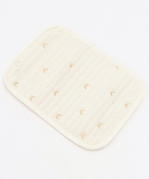 petit main（プティマイン）の「キルト刺しゅうベルトカバー（その他ベビー用品・キッズ・ライトブルー/ライトピンク/アイボリー・F）」の5枚目の写真