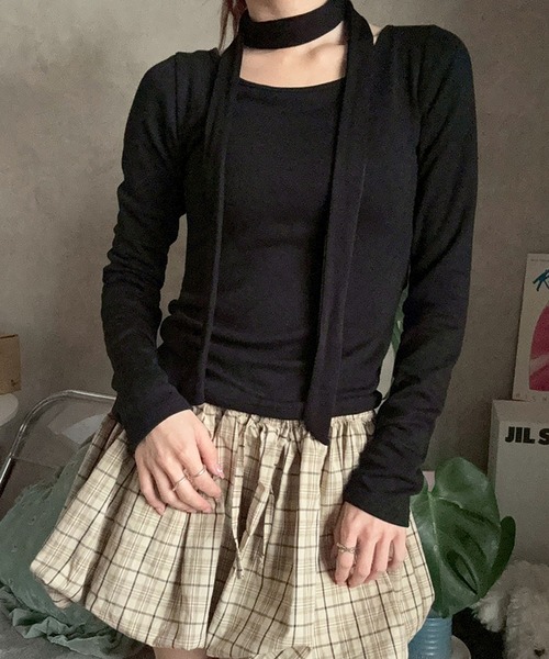 Flugge(フラッジー)の「チョーカーSETバックスリットカットソー(Tシャツ/カットソー・レディース・ブラック/チャコールグレー・FREE)」の10枚目の写真