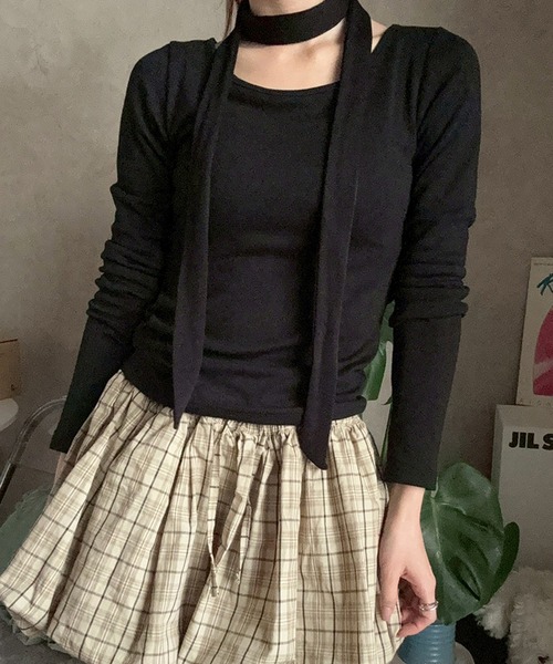 Flugge(フラッジー)の「チョーカーSETバックスリットカットソー(Tシャツ/カットソー・レディース・ブラック/チャコールグレー・FREE)」の9枚目の写真