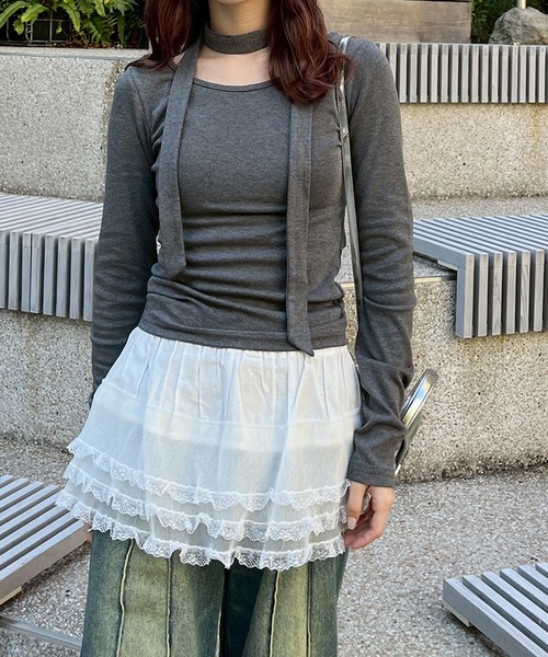 Flugge(フラッジー)の「チョーカーSETバックスリットカットソー(Tシャツ/カットソー・レディース・ブラック/チャコールグレー・FREE)」の8枚目の写真