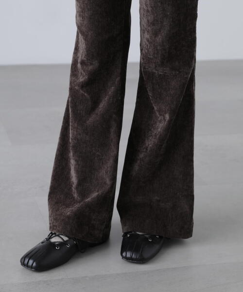 FREE'S MART(フリーズマート)の「◆ベロアフレアレギンスパンツ(その他パンツ・レディース・ブラウン/ブラック・SMALL/MEDIUM)」の20枚目の写真