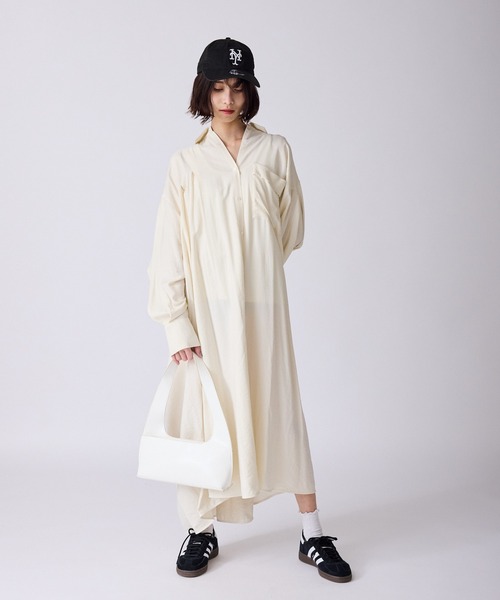 c/est（シーエ）の「c/est/シーエ FRANNY フラニー ワイドシルエット シャツワンピース 秋物 秋服 2026年秋冬（シャツワンピース・レディース・ネイビー/オフホワイト・FREE）」の9枚目の写真