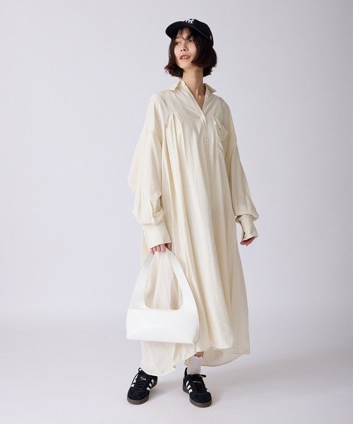 c/est（シーエ）の「c/est/シーエ FRANNY フラニー ワイドシルエット シャツワンピース 秋物 秋服 2026年秋冬（シャツワンピース・レディース・ネイビー/オフホワイト・FREE）」の10枚目の写真