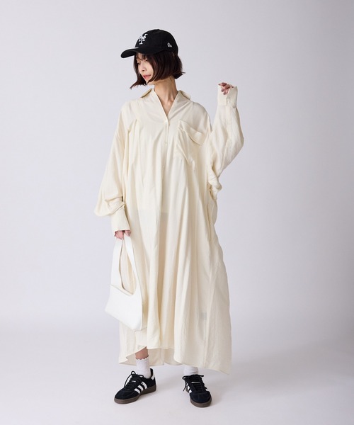c/est（シーエ）の「c/est/シーエ FRANNY フラニー ワイドシルエット シャツワンピース 秋物 秋服 2026年秋冬（シャツワンピース・レディース・ネイビー/オフホワイト・FREE）」の14枚目の写真