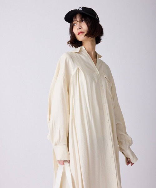 c/est（シーエ）の「c/est/シーエ FRANNY フラニー ワイドシルエット シャツワンピース 秋物 秋服 2026年秋冬（シャツワンピース・レディース・ネイビー/オフホワイト・FREE）」の8枚目の写真