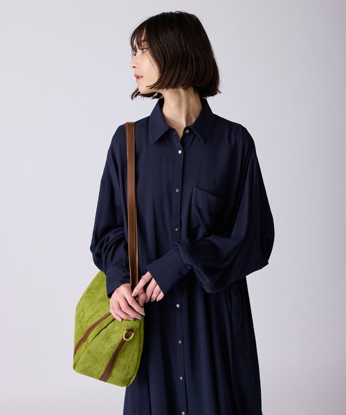 c/est（シーエ）の「c/est/シーエ FRANNY フラニー ワイドシルエット シャツワンピース 秋物 秋服 2026年秋冬（シャツワンピース・レディース・ネイビー/オフホワイト・FREE）」の20枚目の写真