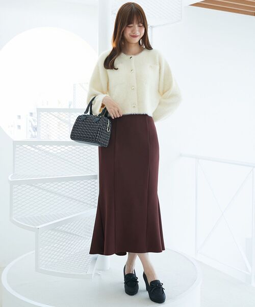 MAJESTIC LEGON(マジェスティックレゴン)の「ポケット付きフェザークルーカーデ(カーディガン/ボレロ・レディース・ボルドー/チャコールグレー/アイボリー/ブラック・MEDIUM)」の7枚目の写真