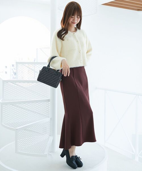 MAJESTIC LEGON(マジェスティックレゴン)の「ポケット付きフェザークルーカーデ(カーディガン/ボレロ・レディース・ボルドー/チャコールグレー/アイボリー/ブラック・MEDIUM)」の8枚目の写真