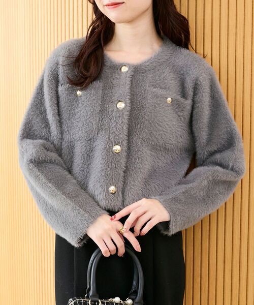 MAJESTIC LEGON(マジェスティックレゴン)の「ポケット付きフェザークルーカーデ(カーディガン/ボレロ・レディース・ボルドー/チャコールグレー/アイボリー/ブラック・MEDIUM)」の22枚目の写真