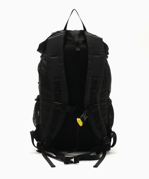 WISM(ウィズム)の「CAYL / ケイル BISEUL - GRID(バックパック/リュック・メンズ・ブラック・FREE)」の3枚目の写真