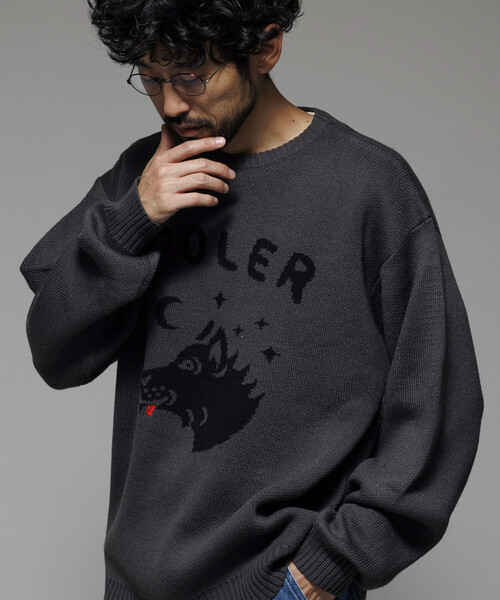 FREAK'S STORE(フリークスストア)の「限定展開 POLeR×FREAK'S STORE/ポーラー 別注 リラックスフィット アニマルデザイン ジャガード クルーネック ニット / WOLF(ニット/セーター・メンズ・ネイビー/ブラック/チャコールグレー・SMALL/MEDIUM/LARGE)」の5枚目の写真