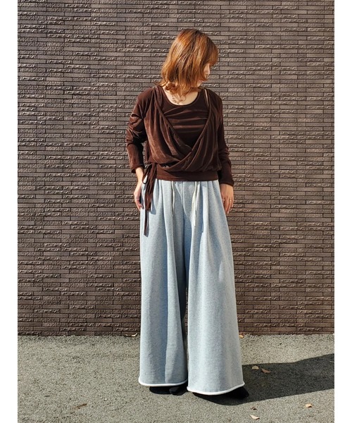 Muscat(マスカット)の「【セットアイテム】ベロア カシュクールトップス / velor cachecoeur tops(Tシャツ/カットソー・レディース・ブラック/ベージュ/ブラウン・F)」の15枚目の写真