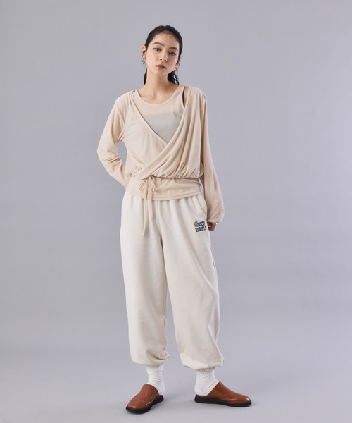 Muscat(マスカット)の「【セットアイテム】ベロア カシュクールトップス / velor cachecoeur tops(Tシャツ/カットソー・レディース・ブラック/ベージュ/ブラウン・F)」の4枚目の写真