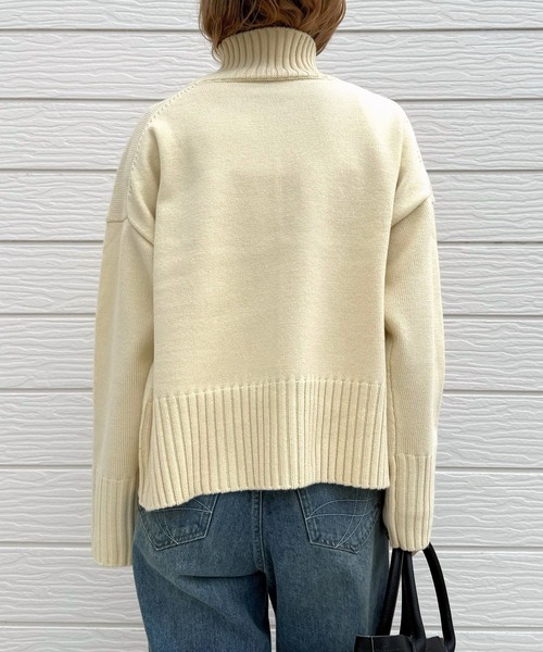 Q（キュー）の「リブハイネックニット（ニット/セーター・レディース・アイボリー/ブルー/ライム・MEDIUM）」の14枚目の写真