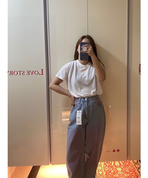 AVANDRESS（アバンドレス ）の「POP Pink Brush Denim Pants LIGHT BLUE（デニムパンツ・レディース・ライトブルー・LARGE/MEDIUM/SMALL）」の5枚目の写真