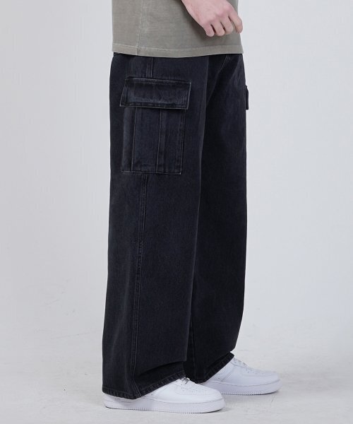 GAKKAI UNIONS(ガッカイユニオンズ)の「ワイドデニムカーゴパンツブラック(デニムパンツ・レディース・その他・SMALL/MEDIUM/LARGE)」の1枚目の写真