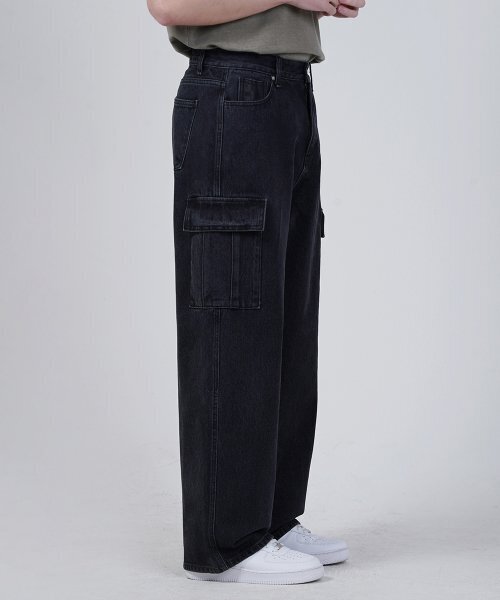 GAKKAI UNIONS(ガッカイユニオンズ)の「ワイドデニムカーゴパンツブラック(デニムパンツ・レディース・その他・SMALL/MEDIUM/LARGE)」の3枚目の写真