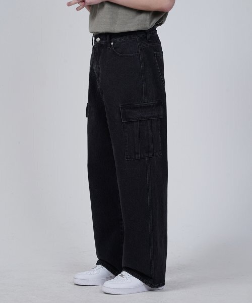 GAKKAI UNIONS(ガッカイユニオンズ)の「ワイドデニムカーゴパンツブラック(デニムパンツ・レディース・その他・SMALL/MEDIUM/LARGE)」の4枚目の写真