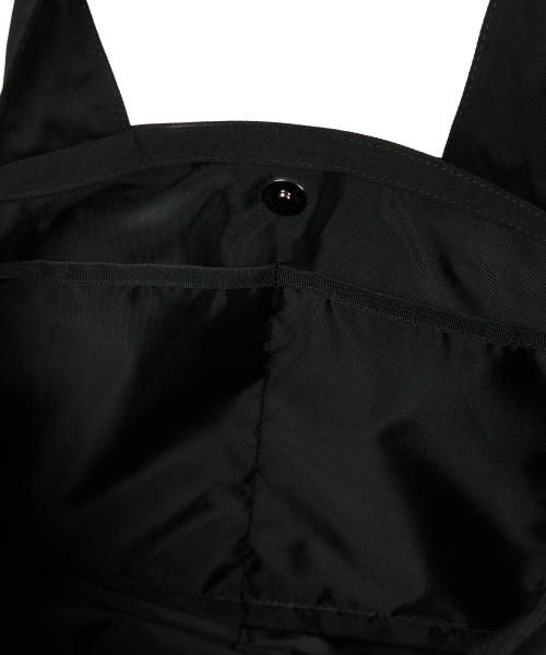 IUGAMAKARAS(イウガマカラス)の「Frilled Shopper Bag (Black)(ショルダーバッグ・レディース・その他・FREE)」の16枚目の写真