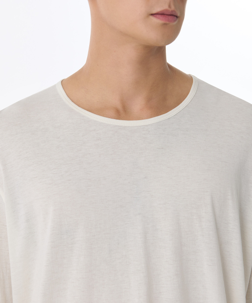MUSINSA STANDARD（ムシンサスタンダード）の「リラックスドライトウェイトCRスcoopネック長袖Tシャツ[クリーム]（Tシャツ/カットソー・メンズ・その他・SMALL/MEDIUM/LARGE/X-LARGE/XX-LARGE/XXX-LARGE）」の5枚目の写真